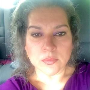 Meet your Posher, Yolanda elia